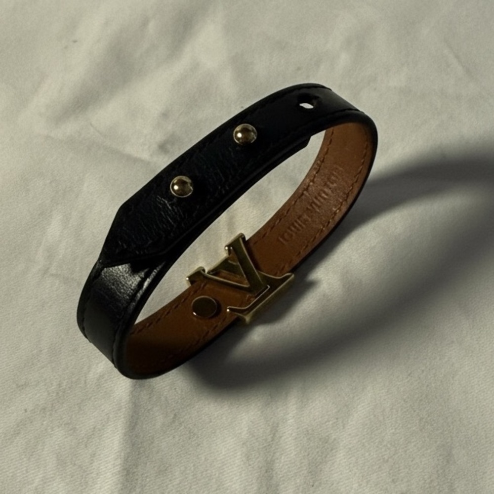 Authentic Louis Vuitton LV Iconic Bracelet Black Leather Gold Hardware Unisex - Picture 5 of 9